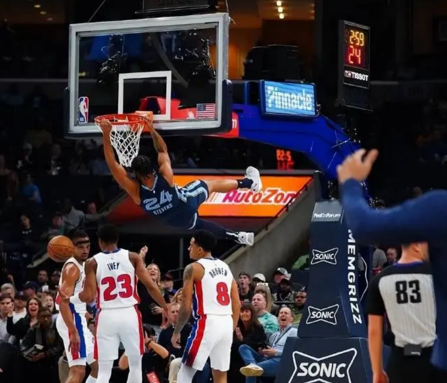 NBA-灰熊108-90活塞取3连胜，杰登-艾维空砍31分