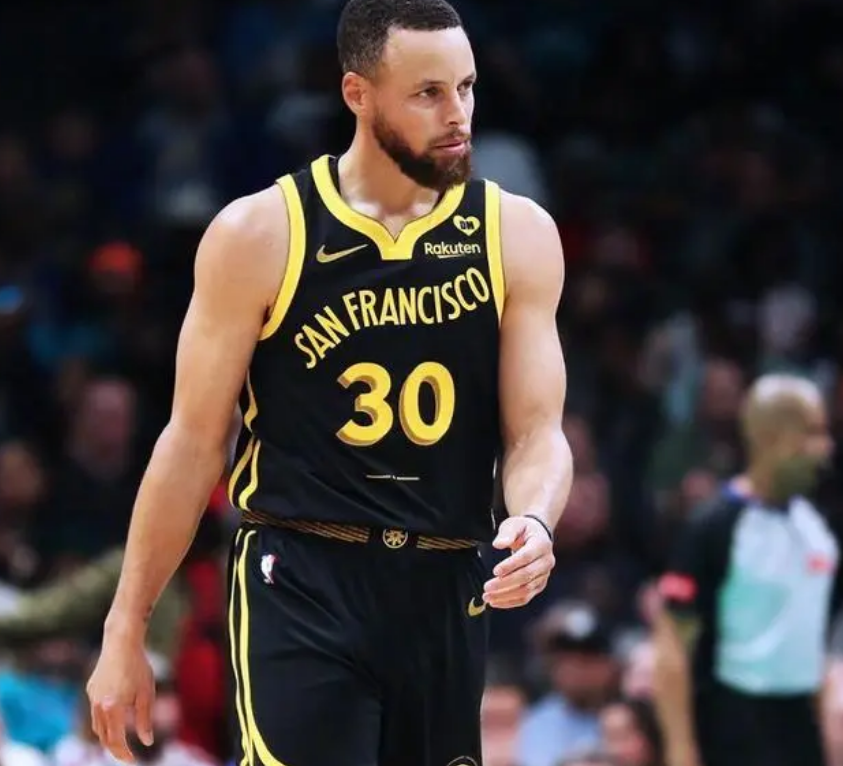 NBA-勇士115-97黄蜂取3连胜，库里23+1+4