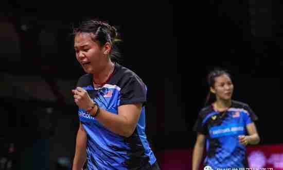 总决赛邹美君/李明艳黑马闪耀 马龙西亚女双进4强