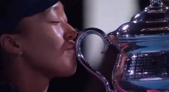 大坂直美大满贯决赛胜率100% 大赞布雷迪进步